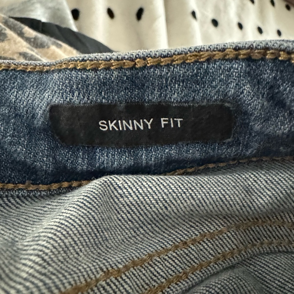 Judy Blue jeans - Picture 4 of 6